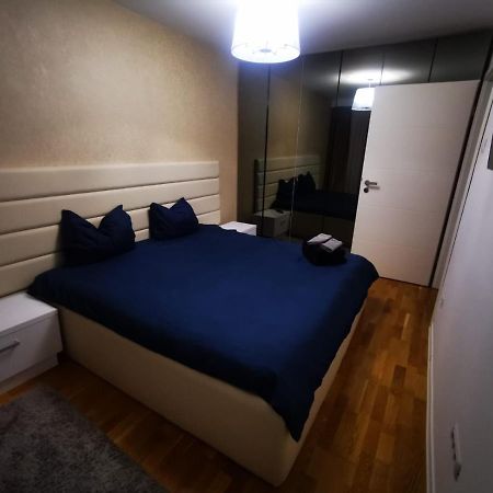 Luxury Apartment. 10 Minutes Taxi Ride To Center Τιμισοάρα Εξωτερικό φωτογραφία